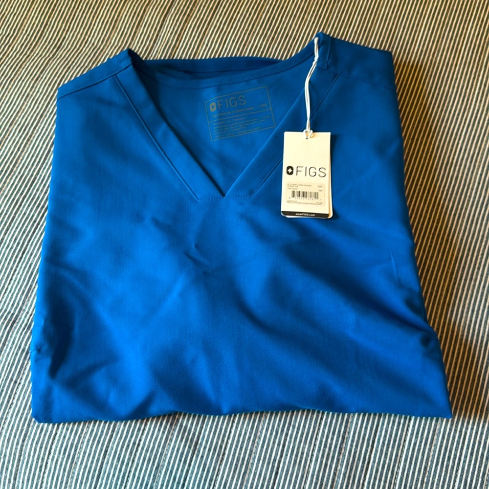 NWT Figs Casma Three Pocket Scrub Top 3XL - Royal Blue